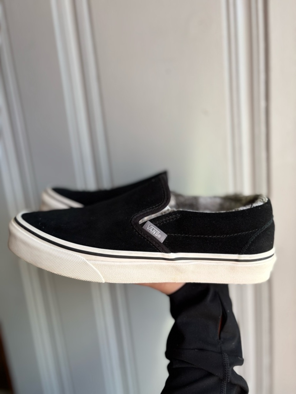 VANS Women’s Size 7 Suede Slip On Fleece Lined Plaid Classic Slip-On Black Shoes - Picture 7 of 8
